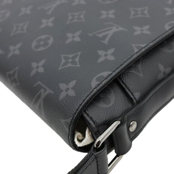 Louis Vuitton District MM Monogram Eclipse Messenger Bag Black - Picture 5 of 13